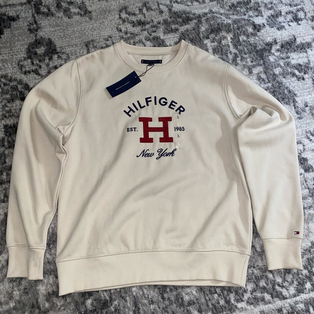 Tommy Hilfiger Cream Crewneck Sweater with Red Logo